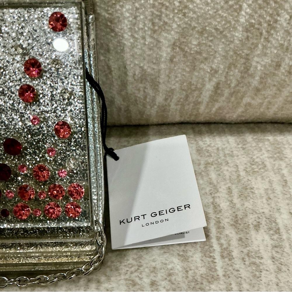 ✨💎NWT💎✨ KURT GEIGER LONDON PARTY SILVER CROSSBODY W/RAINBOW CRYSTALS - Picture 3 of 12